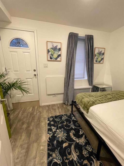 Modern Rental Brooklyn'S Hidden Gem นิวยอร์ก ภายนอก รูปภาพ