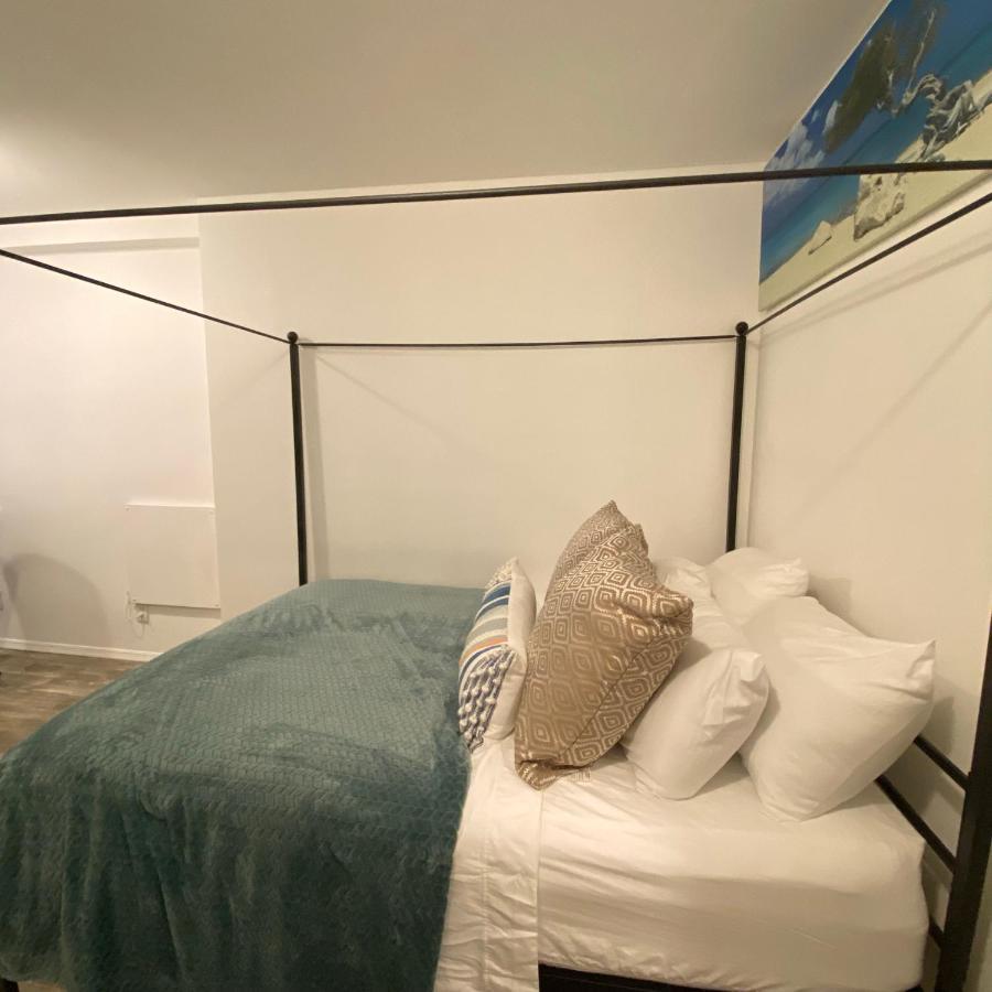 Modern Rental Brooklyn'S Hidden Gem นิวยอร์ก ภายนอก รูปภาพ